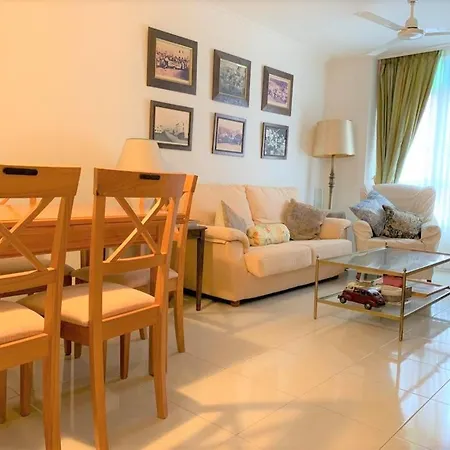 Alojamiento Clausurado Apartment *